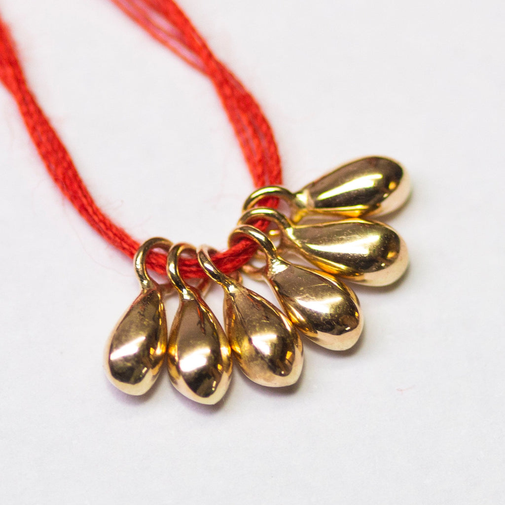 18k Solid Yellow Gold Teardrop Charm Pendant Finding, Gold Drops 3.3mmx8.5mm St Patricks Day