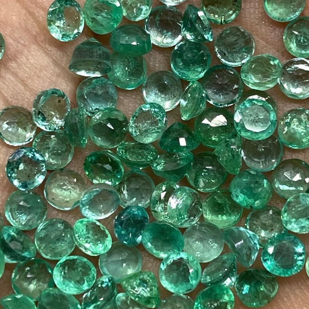 10 Pcs Natural Colombian Emerald 3.9mm-4.1mm Round Loose Untreated Gemstones Lot - Jalvi & Co.
