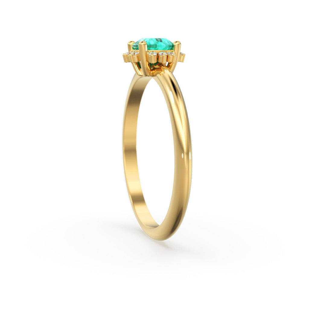 0.80 Carat Green Emerald Luxury Engagement Ring / Snowflake Dainty Gold Green Emerald Ring / Halo Ring / Dainty Diamond Gemstone Cocktail Ring