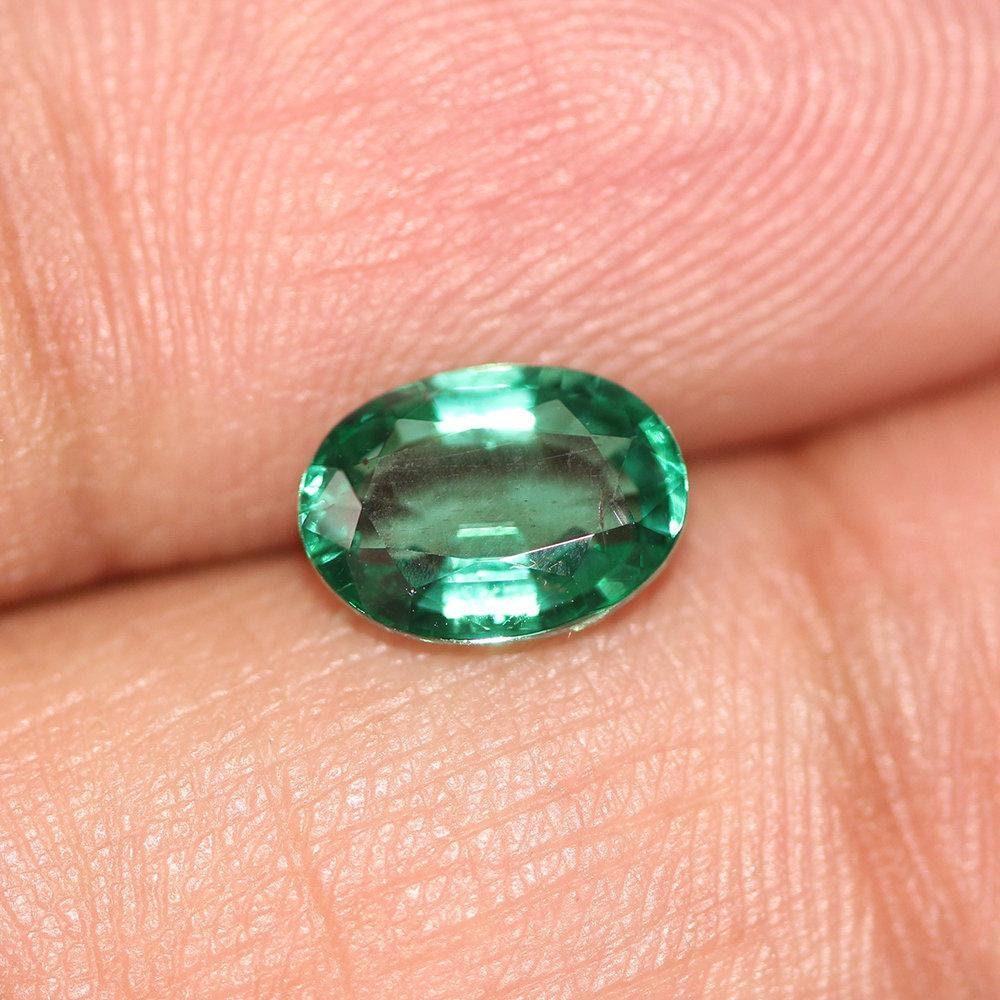 Natural Certified Earth Mined Zambian Green Emerald Oval Rare Top Top Luster Gem 1.28ct - Jalvi & Co.