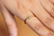 Load image into Gallery viewer, Spiral Nail Ring / 14k Gold Spiral Nail Screw Minimalist Ring / Open Nail Ring / Promise Best Friends Ring / Construction Rose Gold Ring - Jalvi &amp; Co.