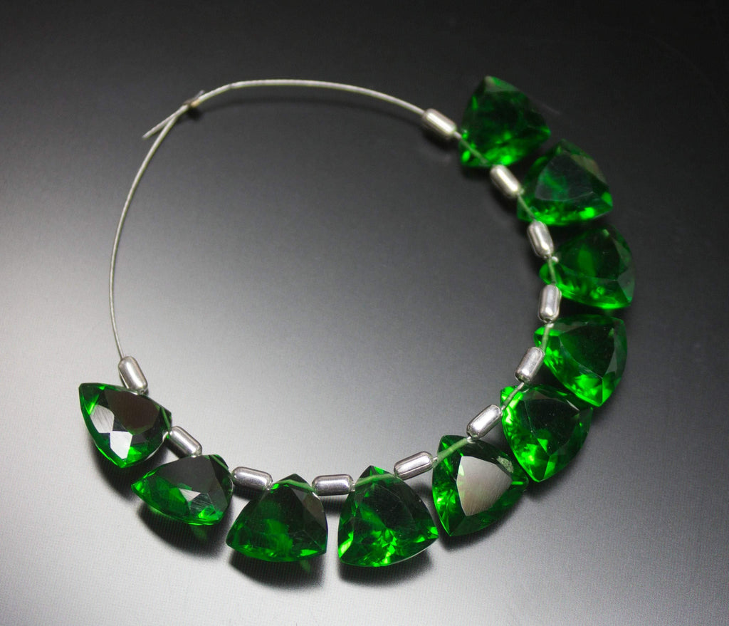 Tsavorite Green Quartz Faceted Trillion Gemstone Briolette Beads 15pc 10mm - Jalvi & Co.