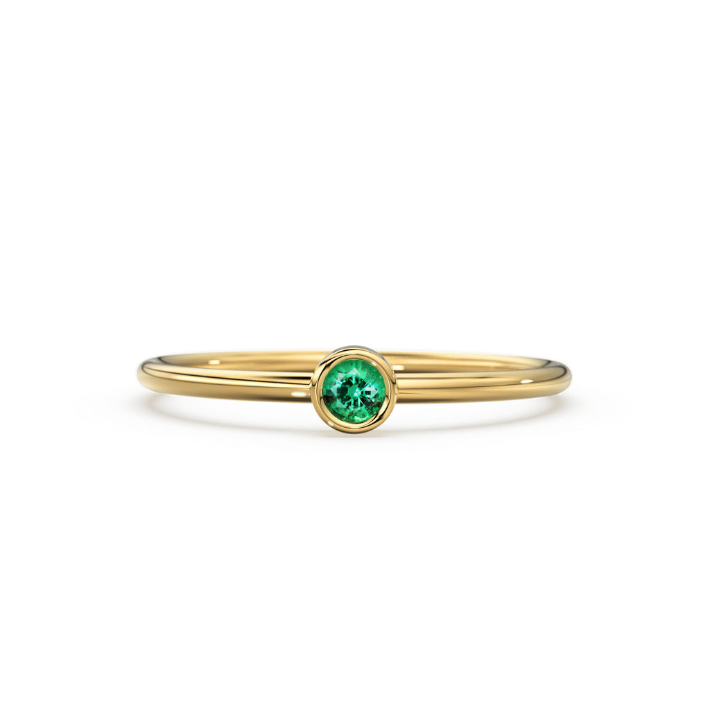 Emerald Ring / 14k Gold Single Emerald 0.08ctw Engagement Ring / Emerald Gemstone Ring / Stacking Natural Emerald Ring