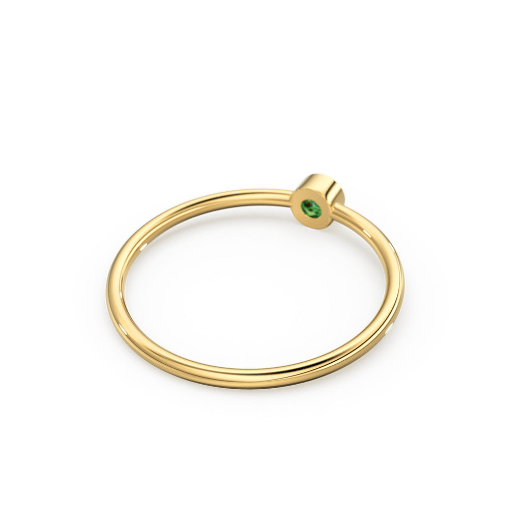 Emerald Ring / 14k Gold Single Emerald 0.08ctw Engagement Ring / Emerald Gemstone Ring / Stacking Natural Emerald Ring
