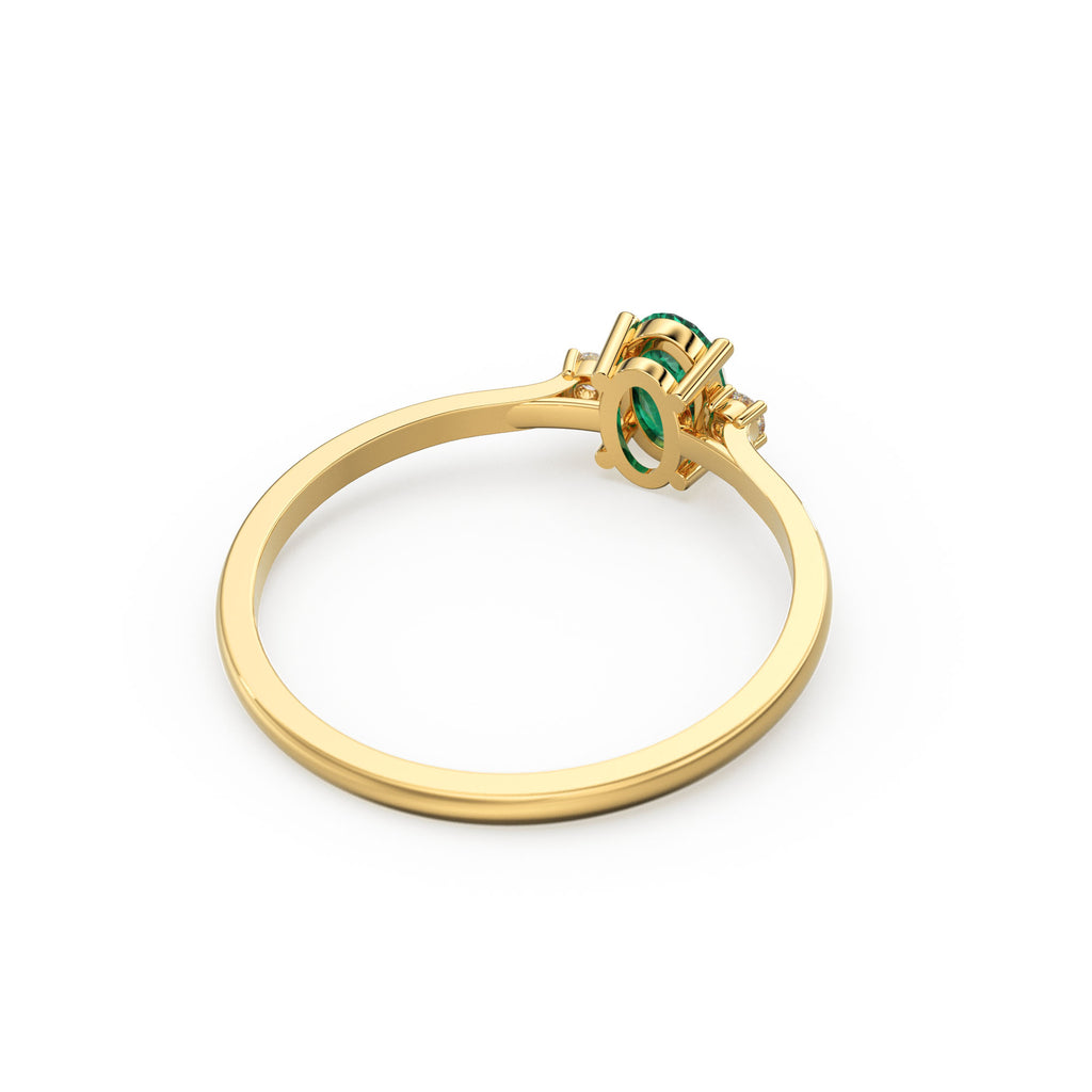 Emerald Ring / Emerald Engagement Ring in 14k Gold / Oval Cut Natural 3 Stone Emerald Diamond Ring / May Birthstone / Promise Ring