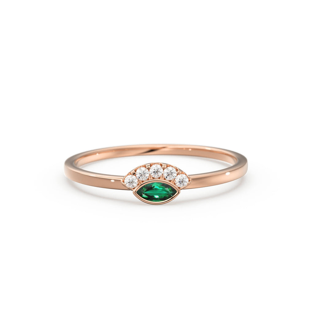 Emerald Ring / Marquise Cut Emerald Ring in 14k Solid Gold / Natural Emerald Ring / May Birthstone Ring / Dainty Emerald Ring