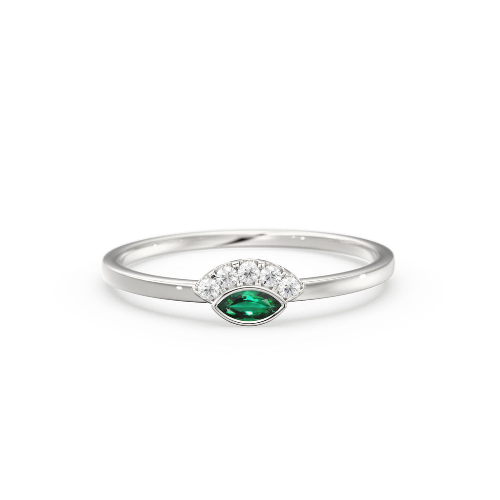Emerald Ring / Marquise Cut Emerald Ring in 14k Solid Gold / Natural Emerald Ring / May Birthstone Ring / Dainty Emerald Ring