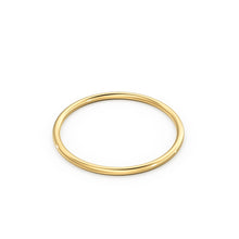 Load image into Gallery viewer, Gold Ring / 14K Solid Gold Round Wedding Band / 1.2 MM Yellow Gold Ring / Dainty Stacking Ring / Simple Delicate Ring / Thin wedding band