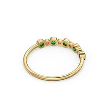 Load image into Gallery viewer, 14k Gold Emerald and Diamond Alternating Wedding Ring Women / Emerald Ring / Emerald Wedding Band / May Birthstone Ring / Genuine Emerald