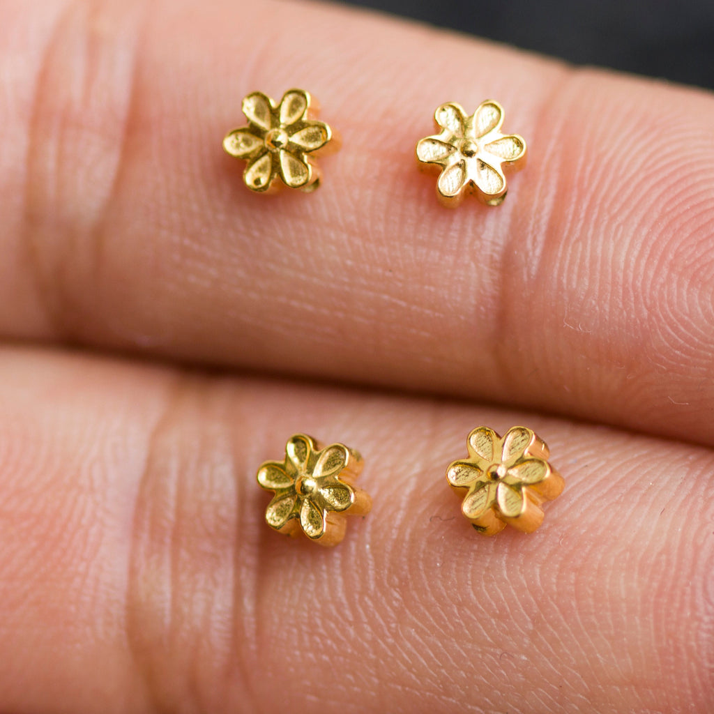 5mm 18k Solid Yellow Gold Fancy Daisy Flower Design Spacer Finding Beads Quantity: (2 pieces) or (5 pieces) St Patricks Day