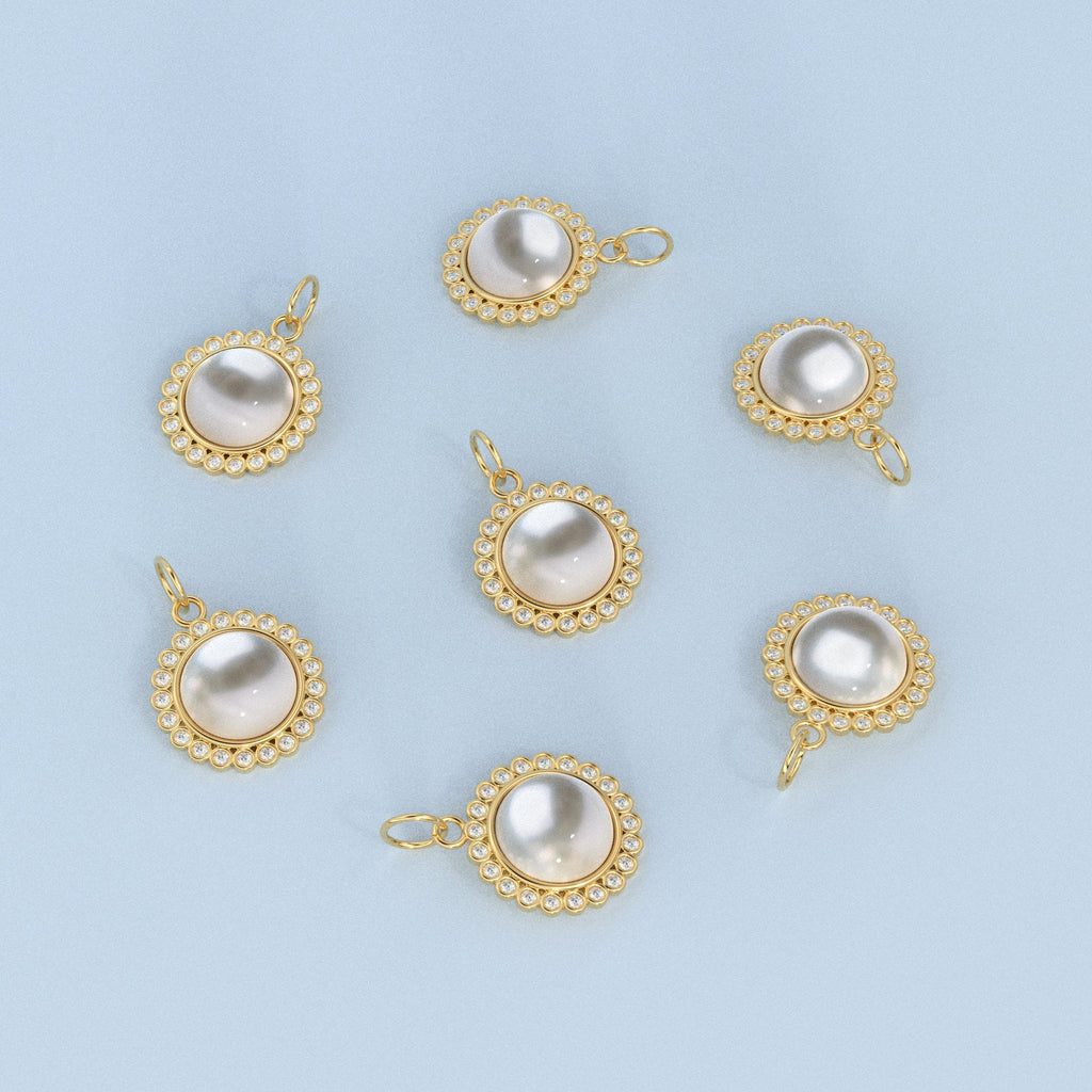 26mm 14K Solid Yellow Gold Diamond Mabe Pearl Round Coin Shape Charm Necklace Pendant St Patricks Day