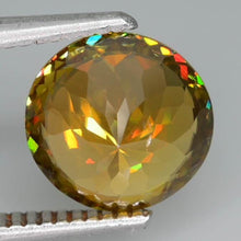 Load image into Gallery viewer, Rainbow Titanite Sphene Gemstone 3.64ct VVS Brilliant Round - Untreated, Zagi Mine Gem