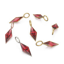 Load image into Gallery viewer, Pyrope Garnet Kite 18k Yellow Solid Gold Charm / January Birthstone Pendant Bezel Jewelry Finding / Natural Red Gemstone Amulet