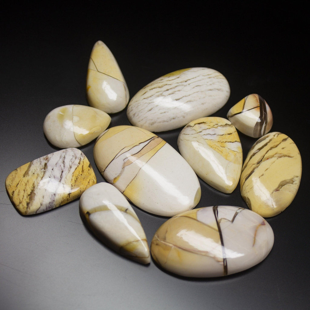 120.5 carats, Natural Jasper Smooth Polished Mixed Shape Cabochon Loose Gemstone Lot - Jalvi & Co.