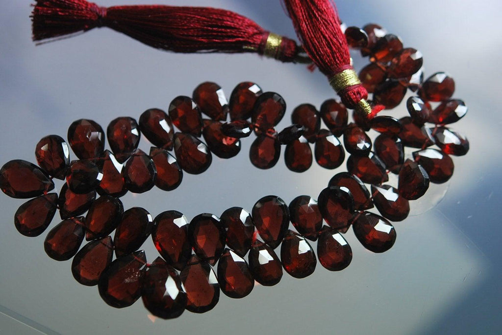 14 Pcs,Super Finest Quality-Mozambique Garnet Best Quality Faceted Pear Briolettes 7.5-9mm - Jalvi & Co.