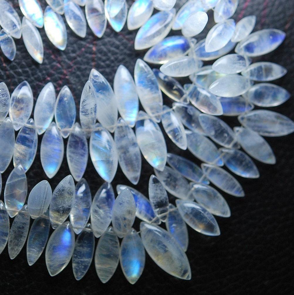 20 Beads, Smooth Marquise Briolettes 12-16 mm Size Blue Flashy Rainbow Moonstone - Jalvi & Co.