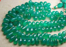 Load image into Gallery viewer, 30 Pcs,Super Finest,Green Onyx Smooth Drops Briolettes, 10-12mm Large Size - Jalvi &amp; Co.