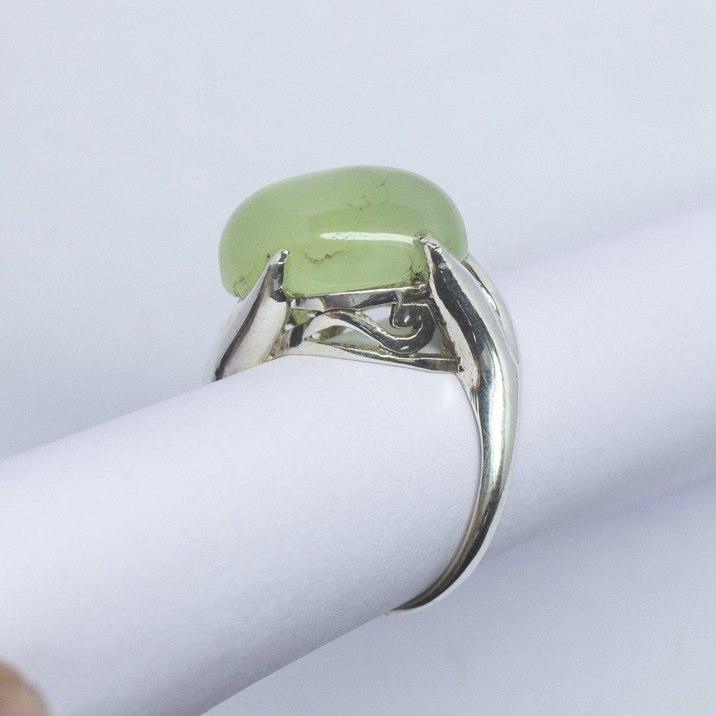 5.8g, Handmade Natural Prehnite Oval Cabochon 925 Sterling Silver Ring - Jalvi & Co.