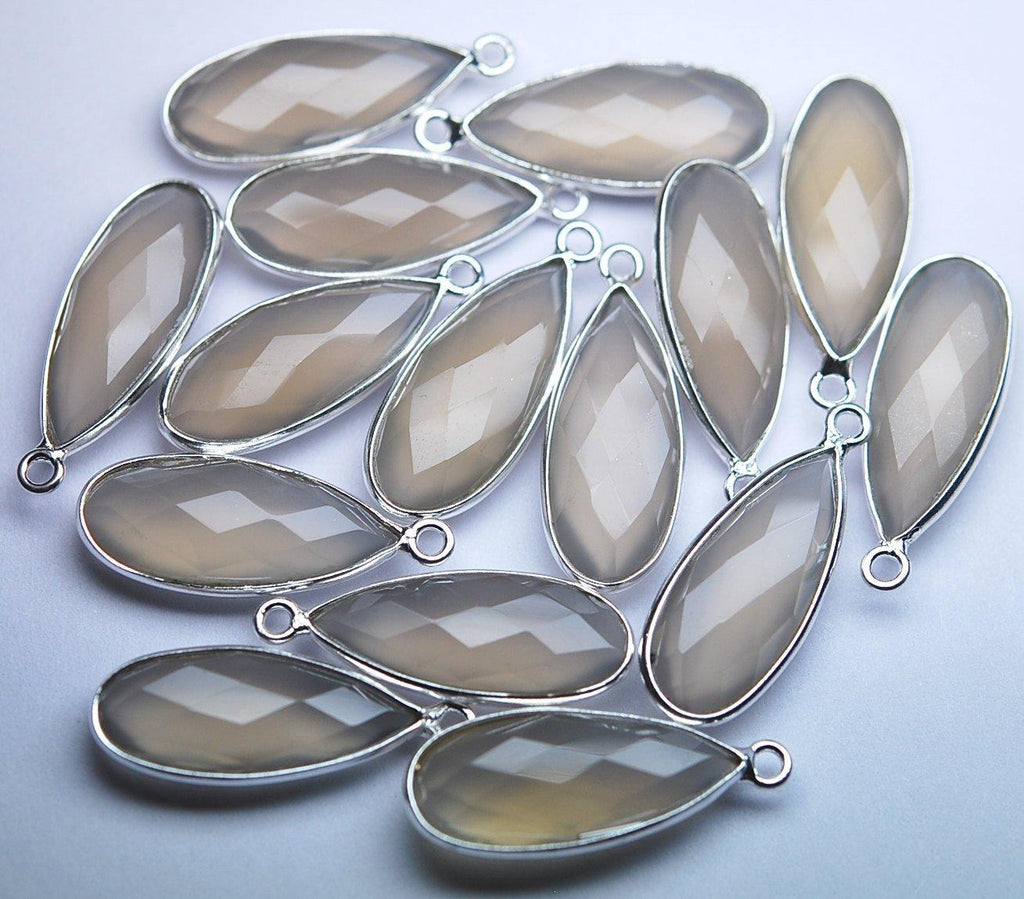 925 Sterling Silver,Grey Chalcedony Faceted Pear Shape Pendant, 5 Pieces Of 23mm - Jalvi & Co.