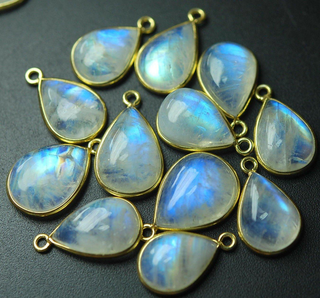 925 Vermeil Sterling Silver,Rainbow Moonstone Smooth Pear Shape Pendant, 10 Piece Of 18-19mm Approx - Jalvi & Co.