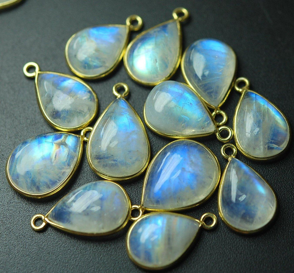 925 Vermeil Sterling Silver,Rainbow Moonstone Smooth Pear Shape Pendant, 6 Piece Of 18-19mm Approx - Jalvi & Co.