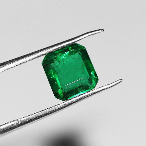 Certified Earth Mined Zambian Emerald Gemstone Octagon Rare Green Luster 1.28CT - Jalvi & Co.