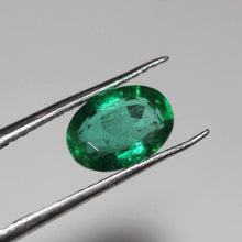 Load image into Gallery viewer, Natural Earth Mined Zambian Green Emerald Oval Rare Top Luster Gem 1.34ct - Jalvi &amp; Co.